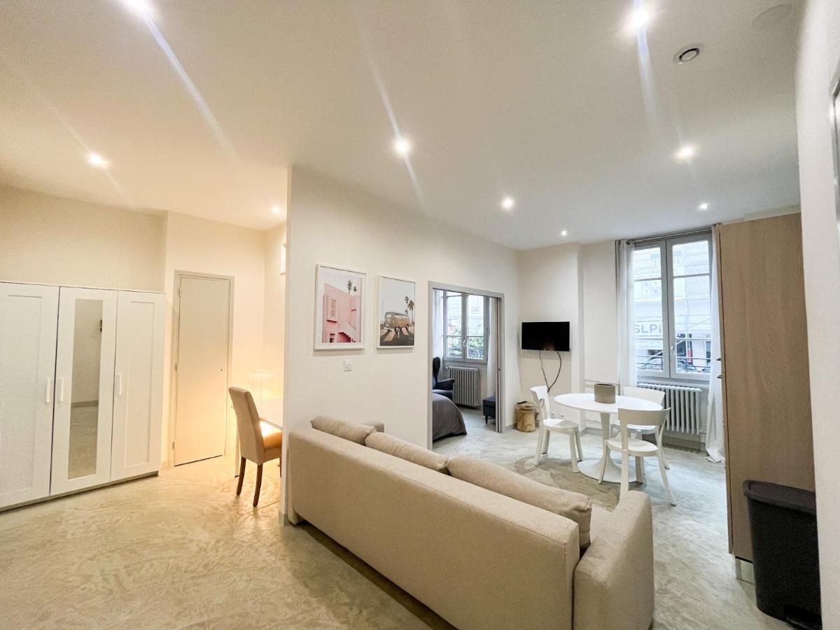 Suite Onyx Lyon Exterior photo